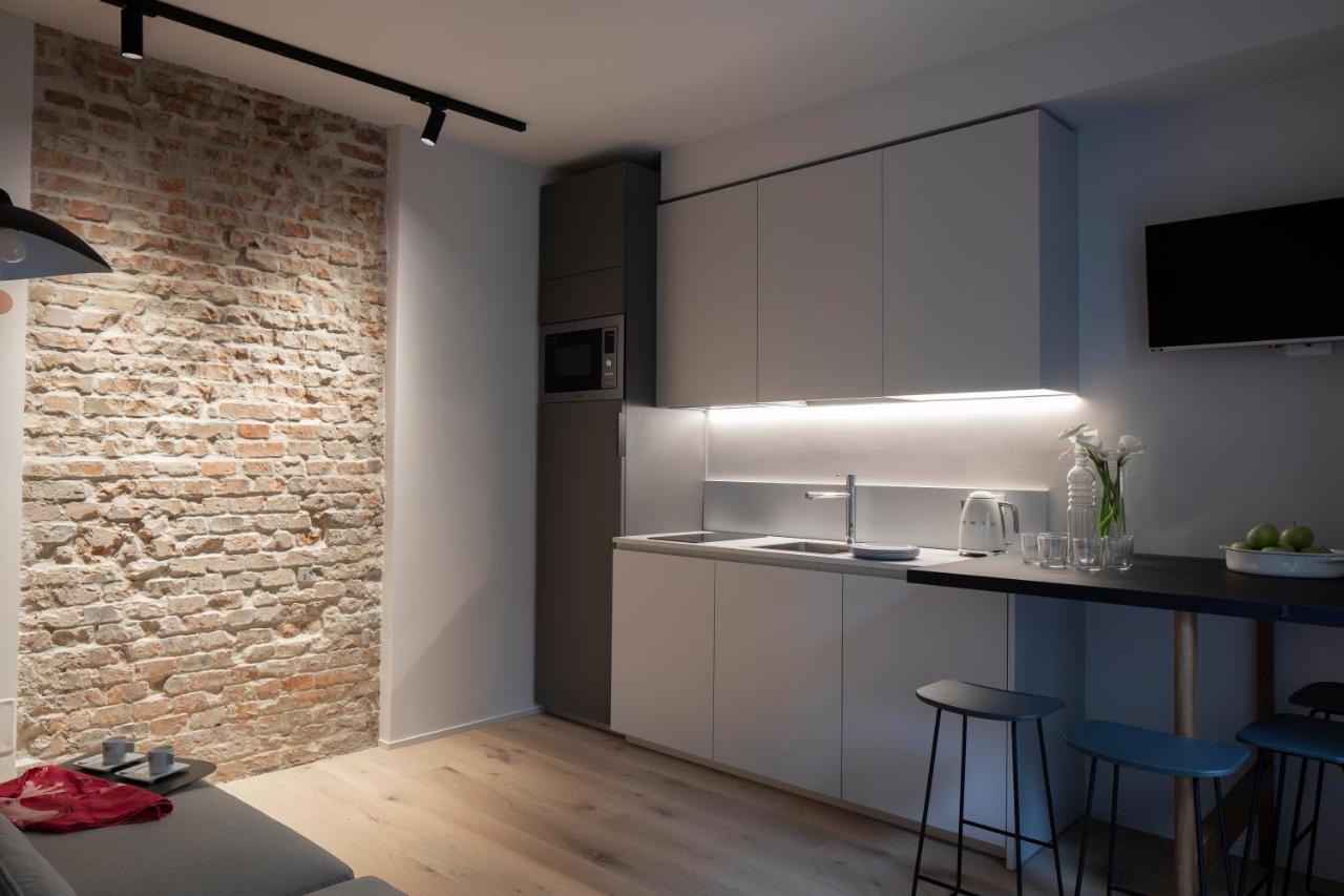 Riccione Suite Design Экстерьер фото